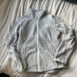 grey north face jacket